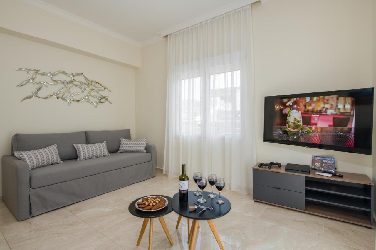 Center Manolia Dream 3 Bedroom Apartment 100M Away From The Beach Chania  Eksteriør billede